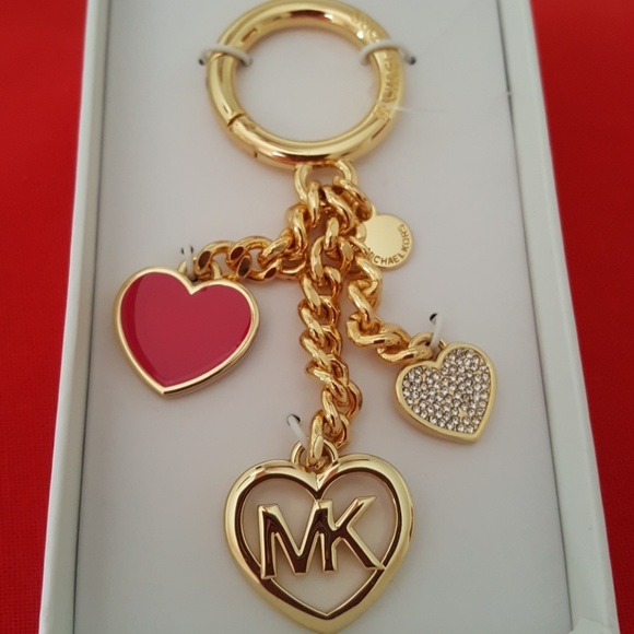 michael kors heart keychain